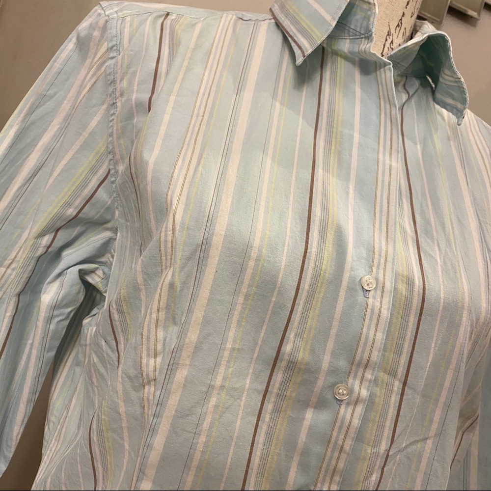 Express Button Down Top Size L - image 2